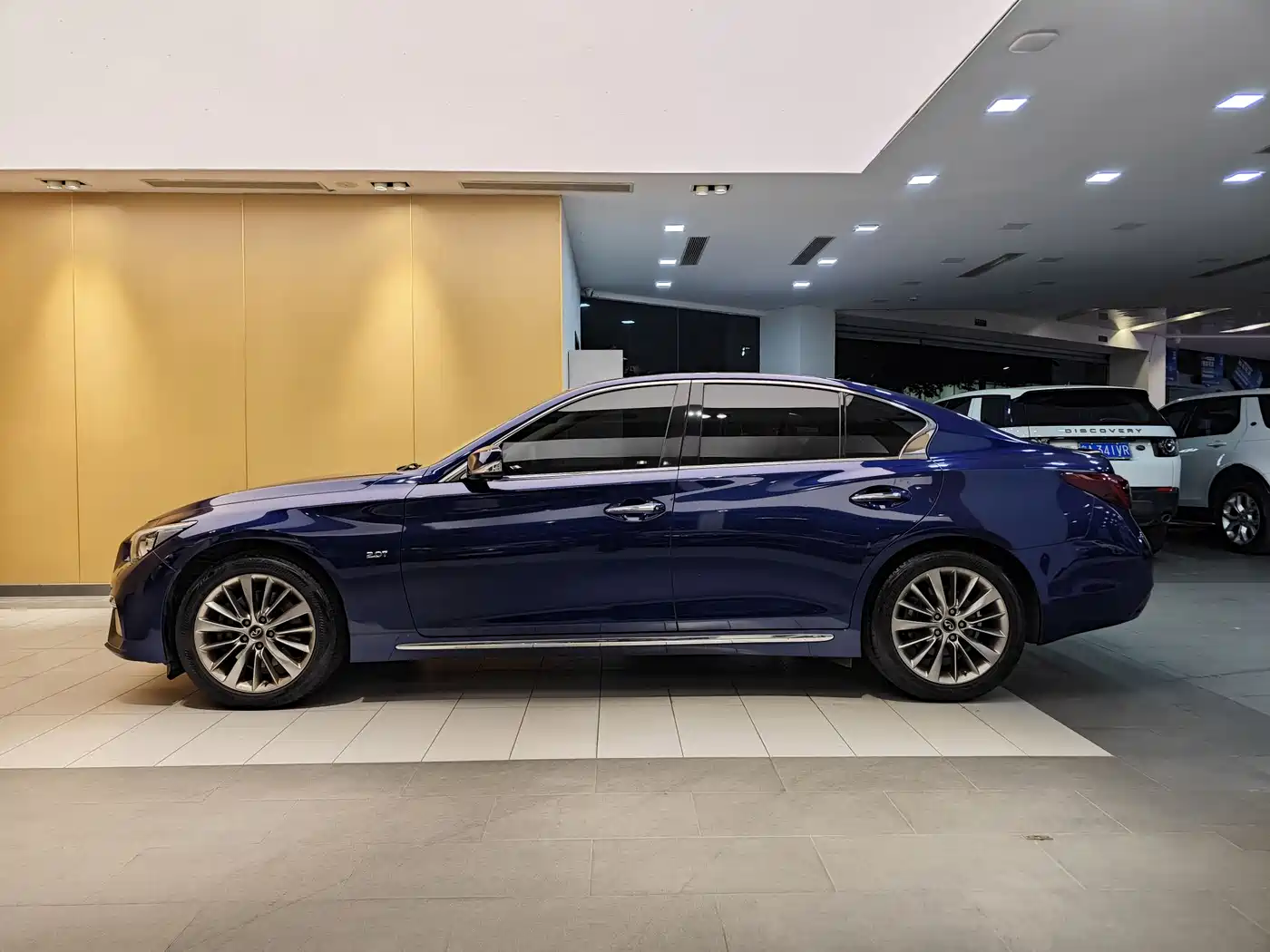 Infiniti Q50L 2021 2018 2.0T Premium Edition (China VI)