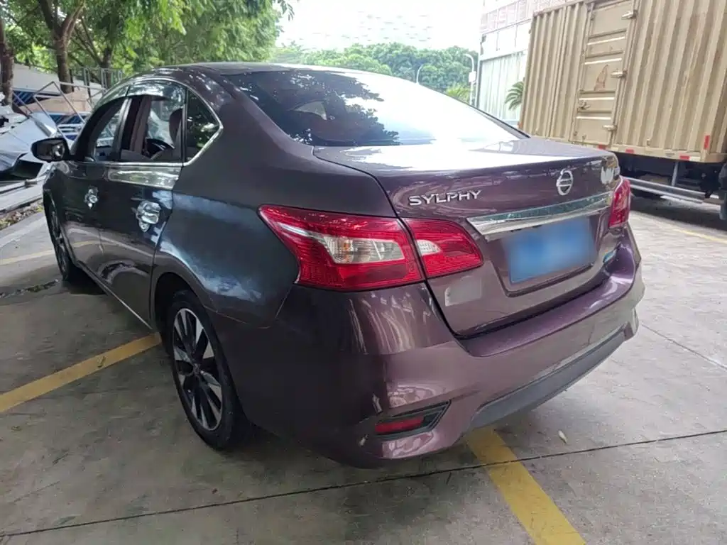 Фото 5 - Nissan Sylphy