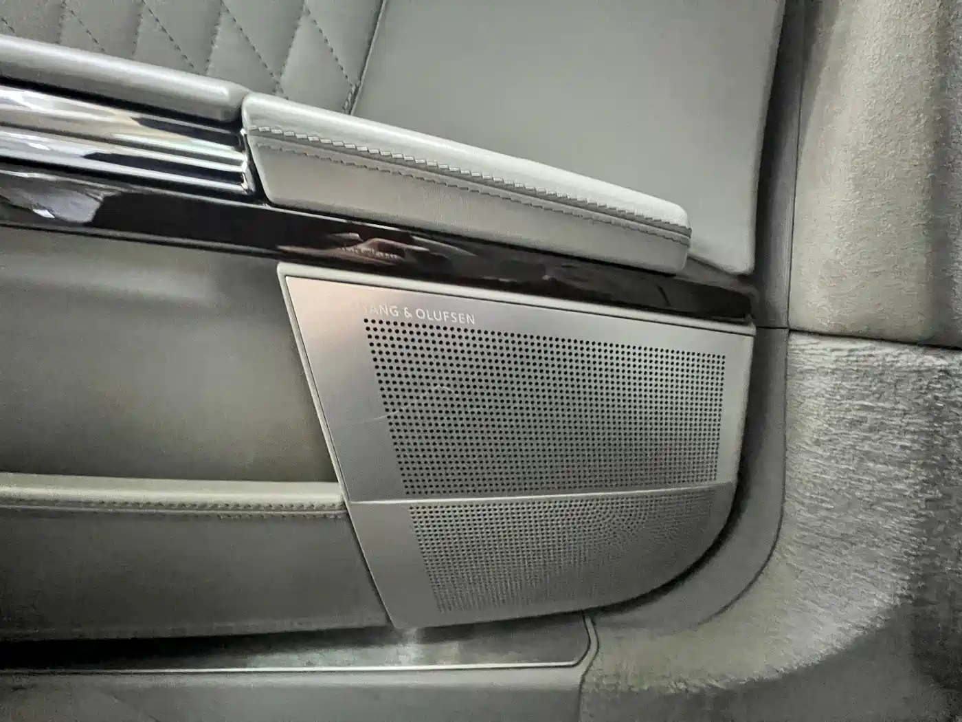 Mercedes-Benz S-Class AMG 2010 AMG S 65 фото 34