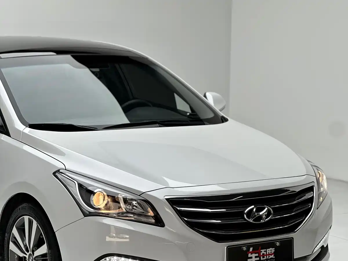 HYUNDAI NAME PICTURE