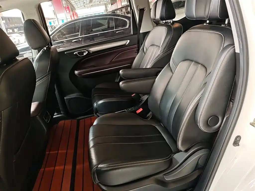 GAC Trumpchi Trumpchi M6 2021 PRO 270T DCT Elite фото 17