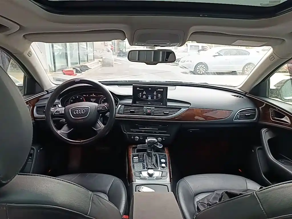 Audi A6L 2014 30 FSI Luxury фото 10