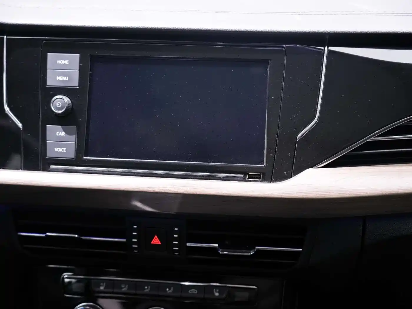 Volkswagen Passat 2019 330TSI Luxury Edition China VI фото 17