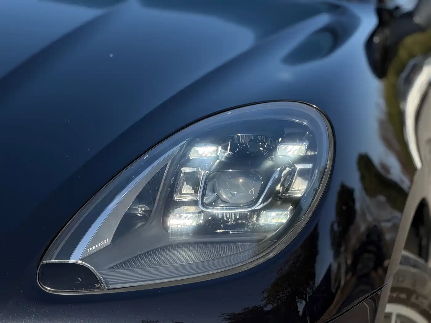 Porsche Macan 2017 Macan Turbo 3.6T фото 8