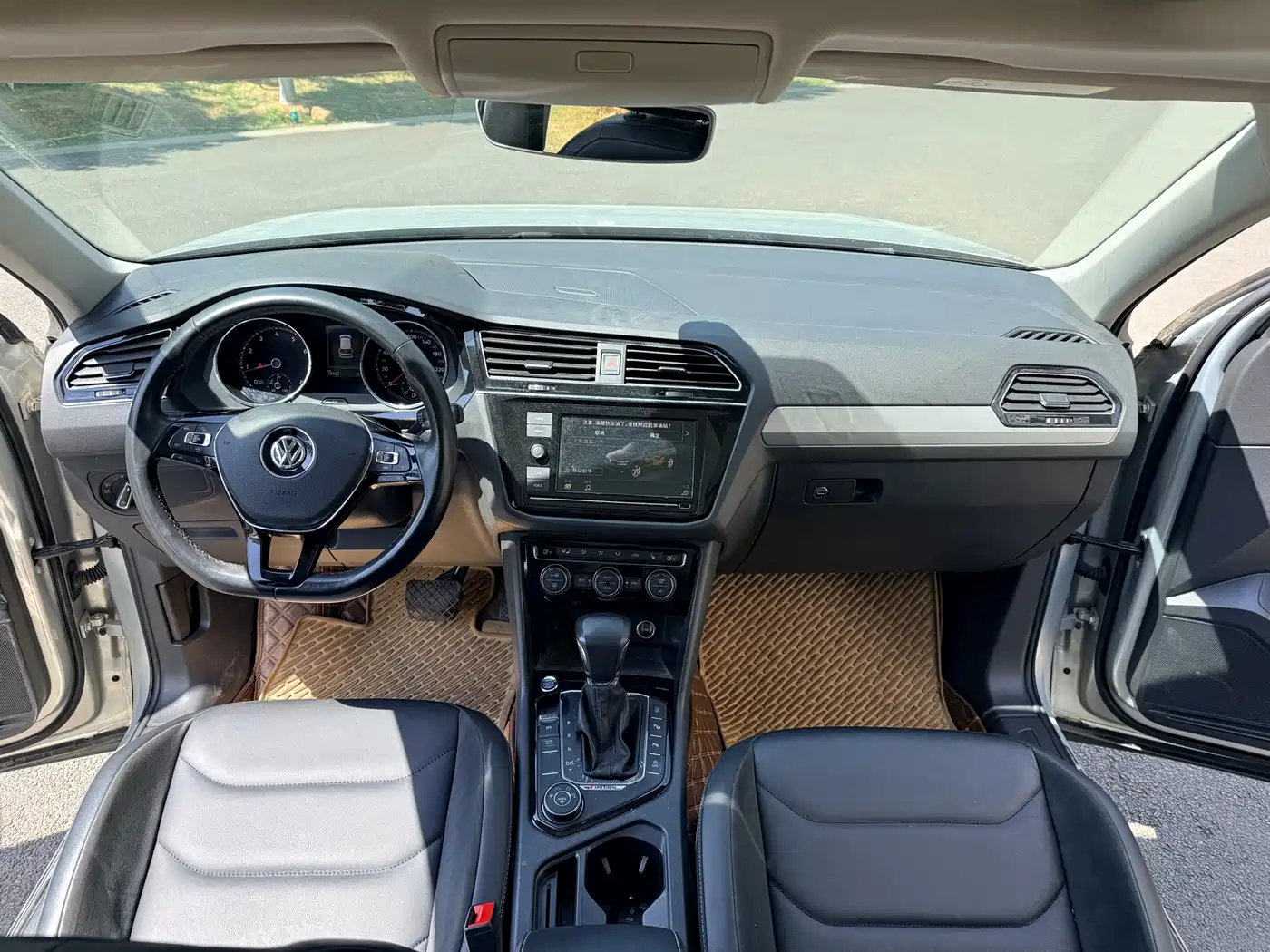 Volkswagen Tiguan L 2019 380TSI Auto AWD Smart Luxury Edition China V фото 12