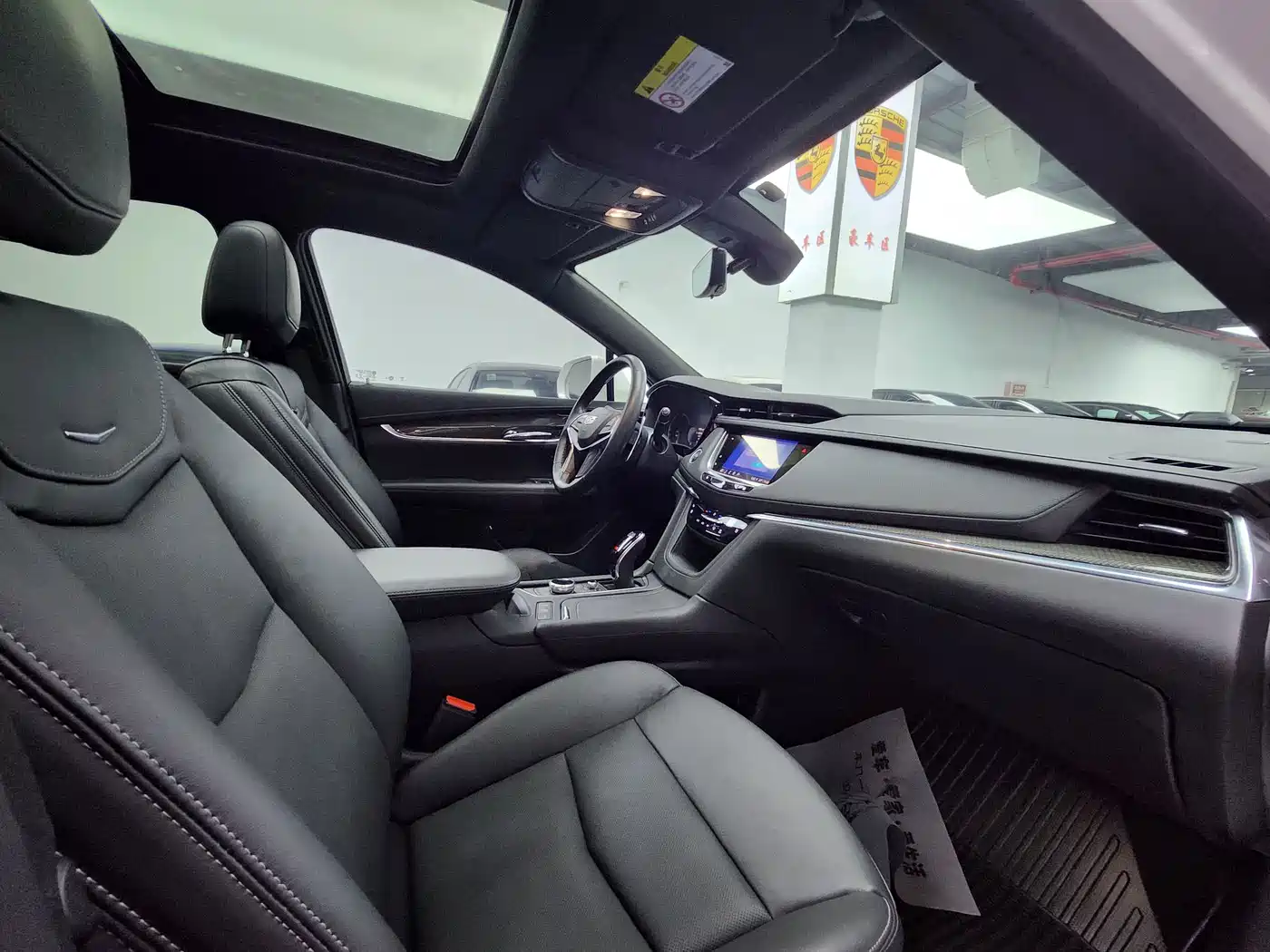 CADILLAC XT5