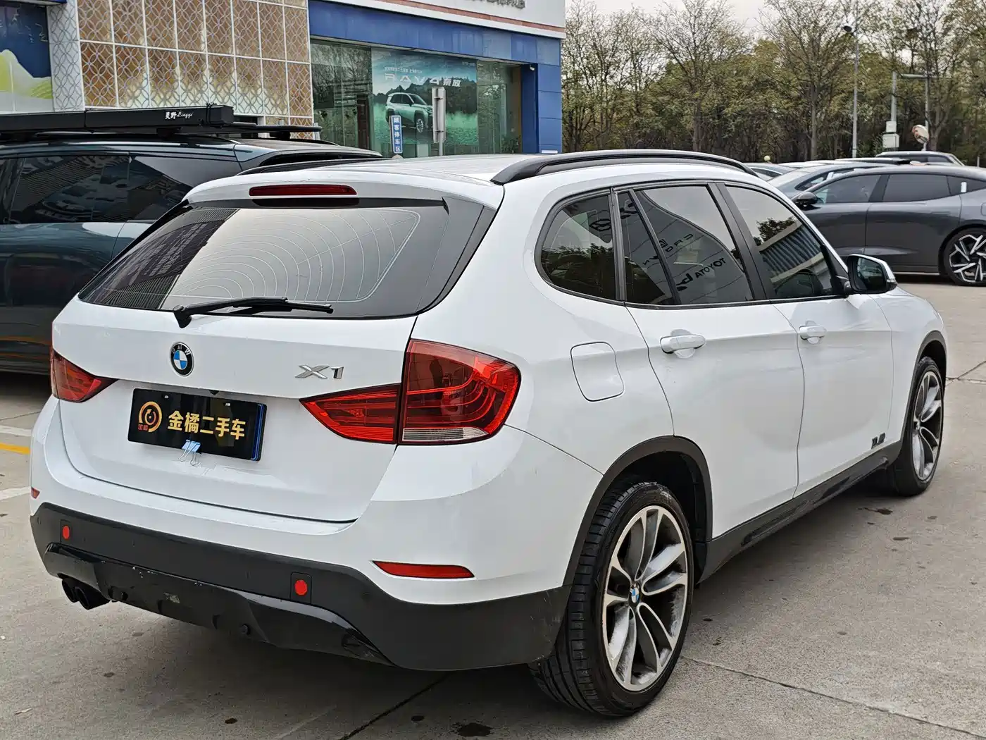 BMW X1 2013 2013 sDrive20i Sport Design Package