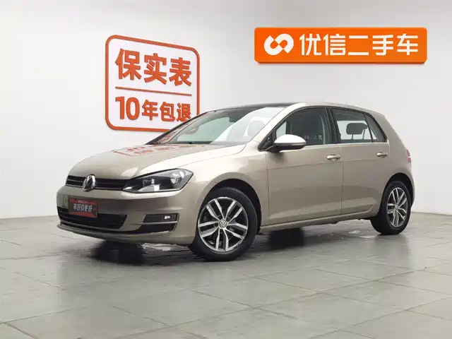 VOLKSWAGEN GOLF