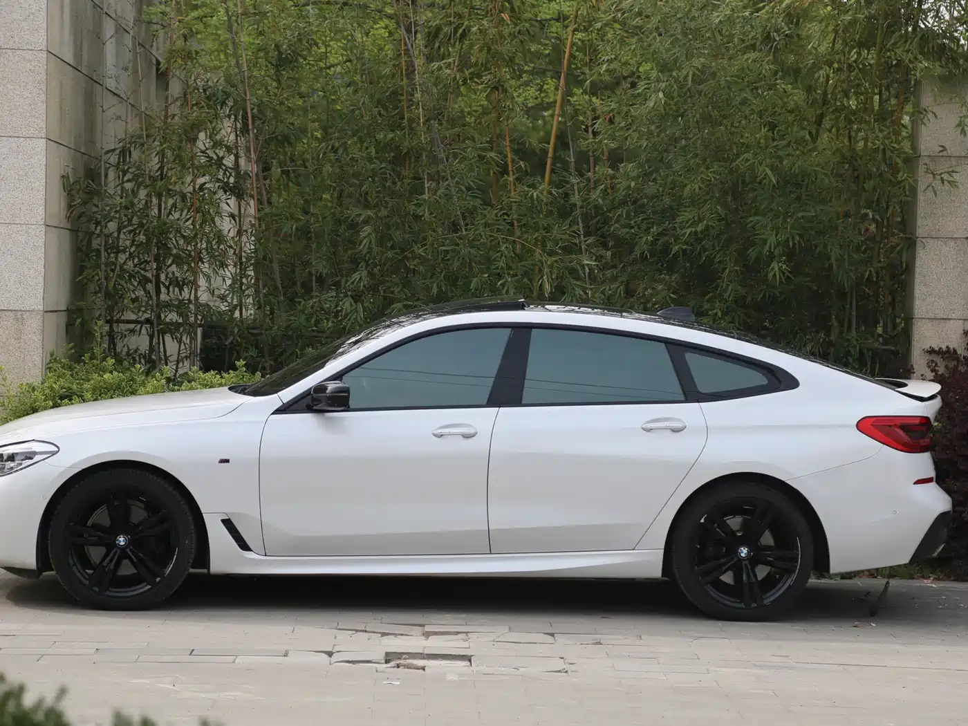 BMW 6 Series GT 2018 2018 640i xDrive M Sport Package