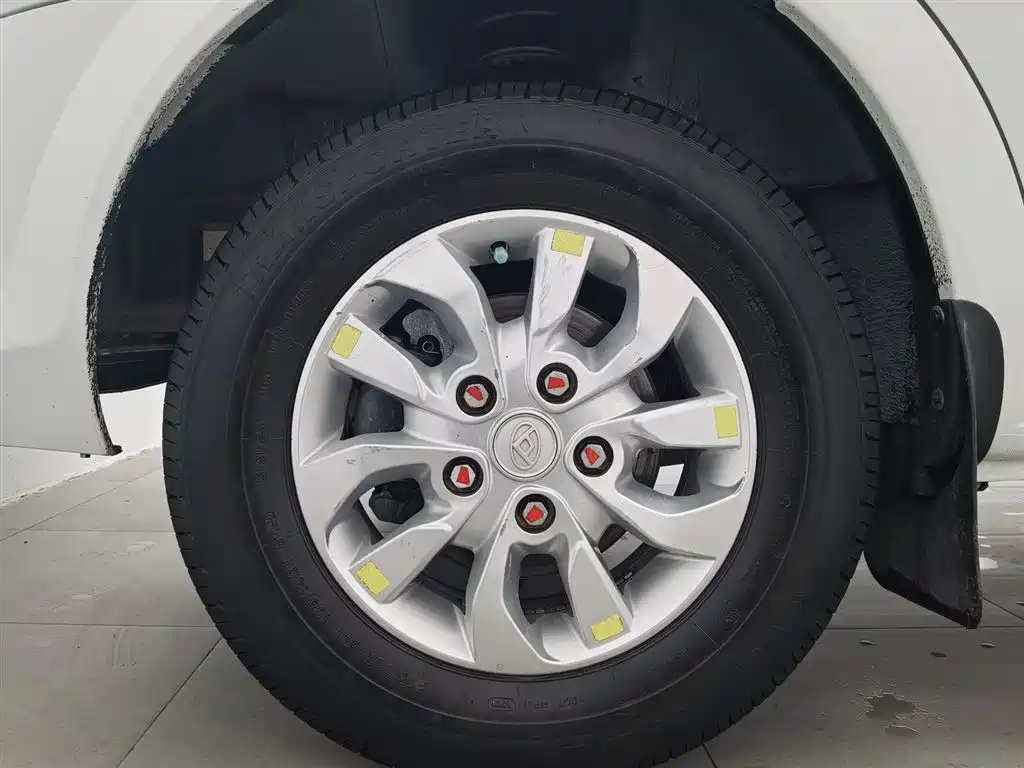 SAIC MAXUS XINTU V80