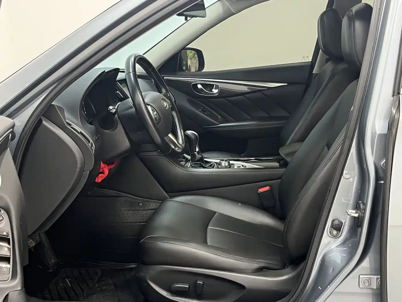 Infiniti Q50L 2015 2015 2.0T Comfort