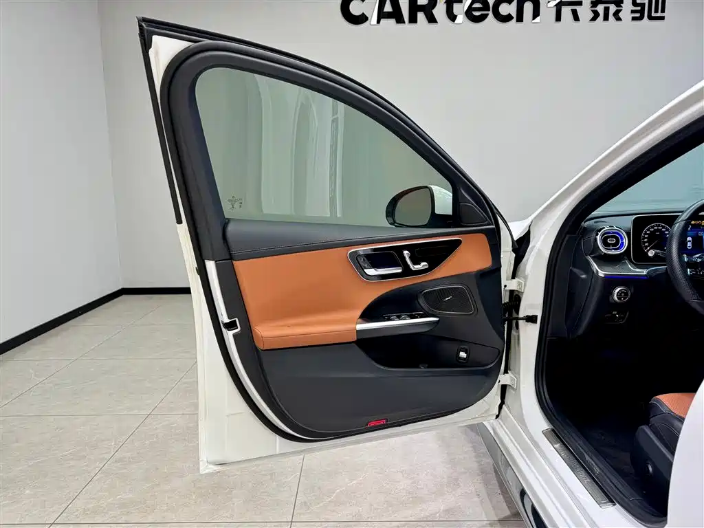 Mercedes-Benz C-Class 2022 C 200 L Sport Version фото 18