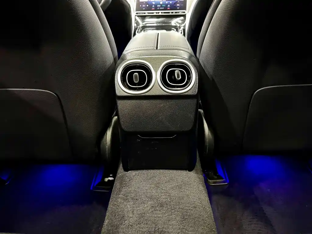 Mercedes-Benz C-Class 2023 Facelift II C 260 L Sport Edition фото 23