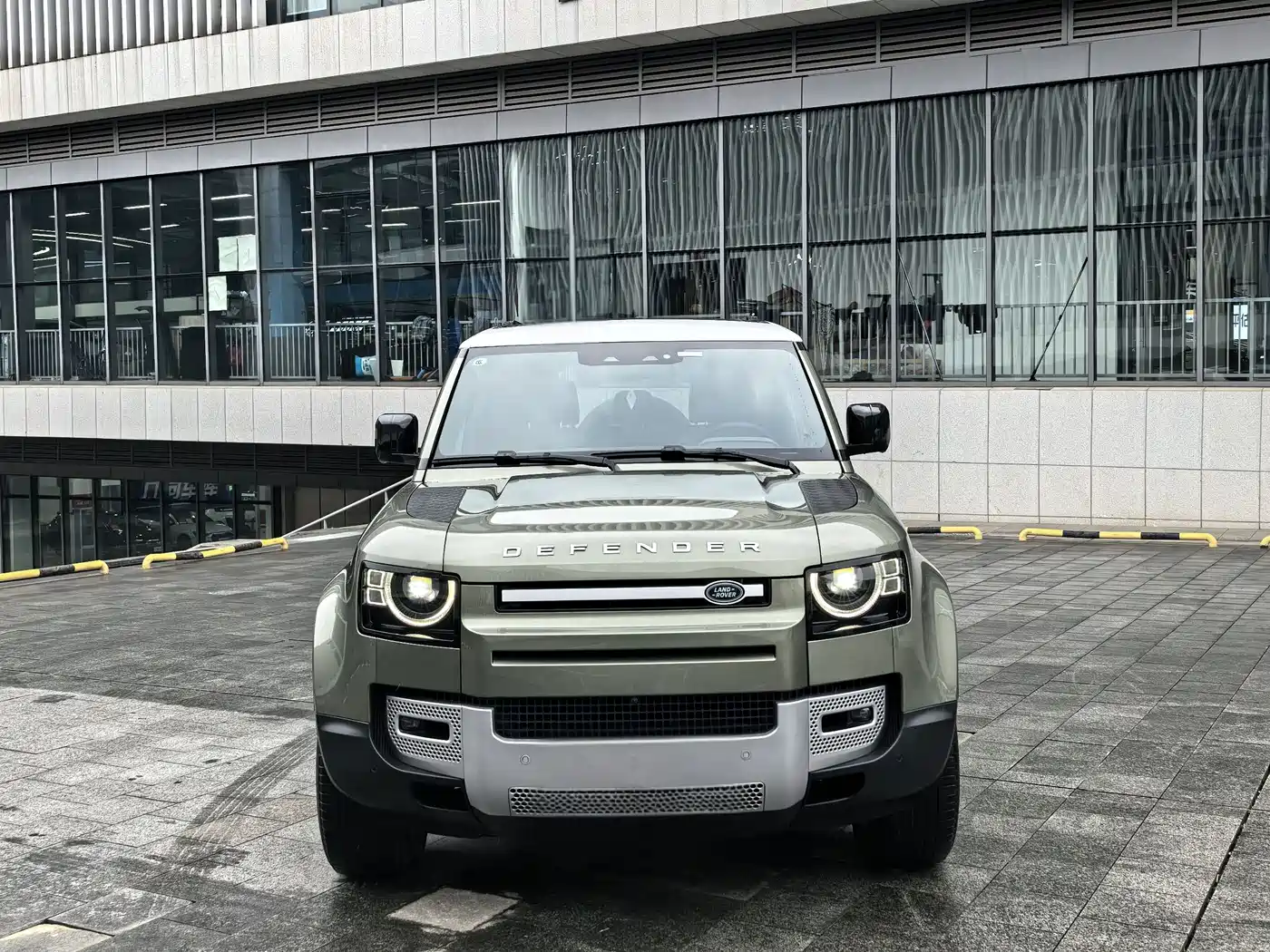 LAND ROVER GUARD