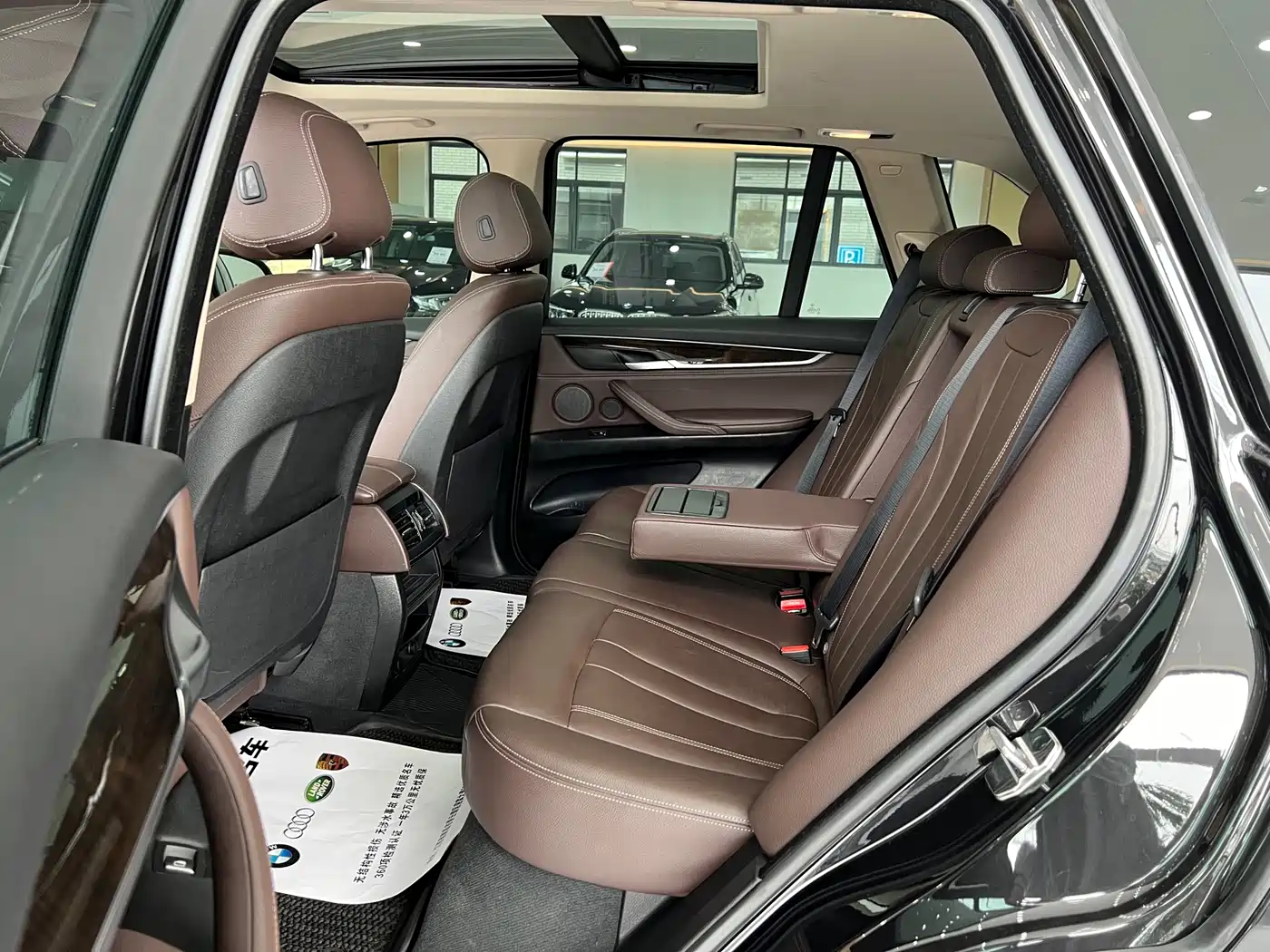 BMW X5 (Import) 2018 xDrive35i Elegant Model фото 9