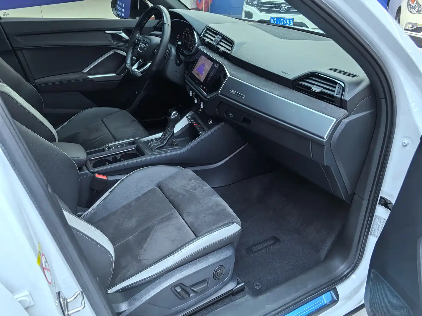 Audi Q3 2022 35 TFSI Fashion Dynamic фото 9