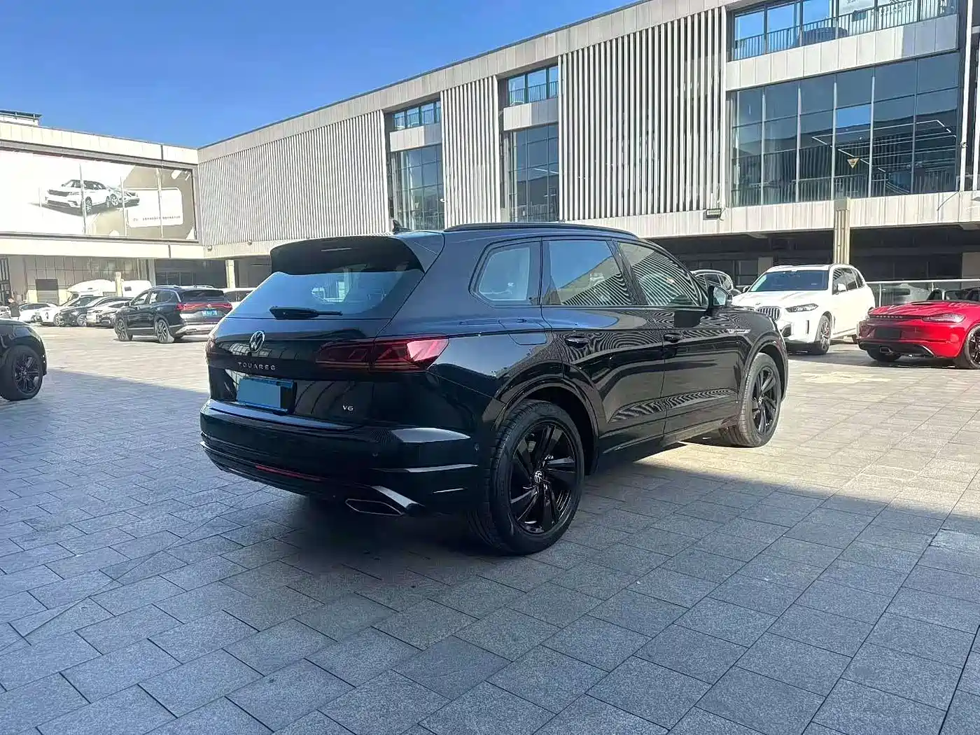 VOLKSWAGEN TOUAREG