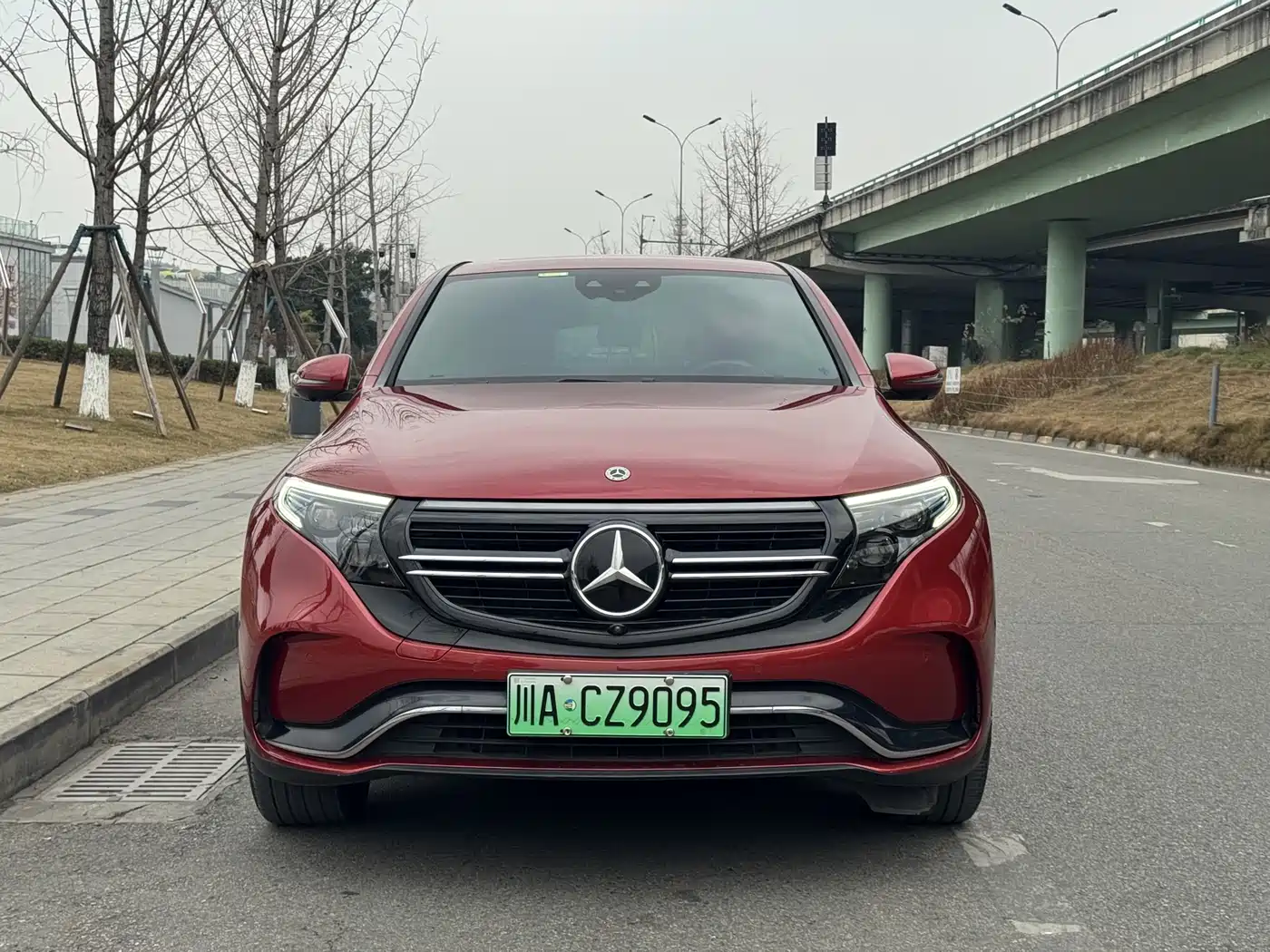 MERCEDES-BENZ EQC