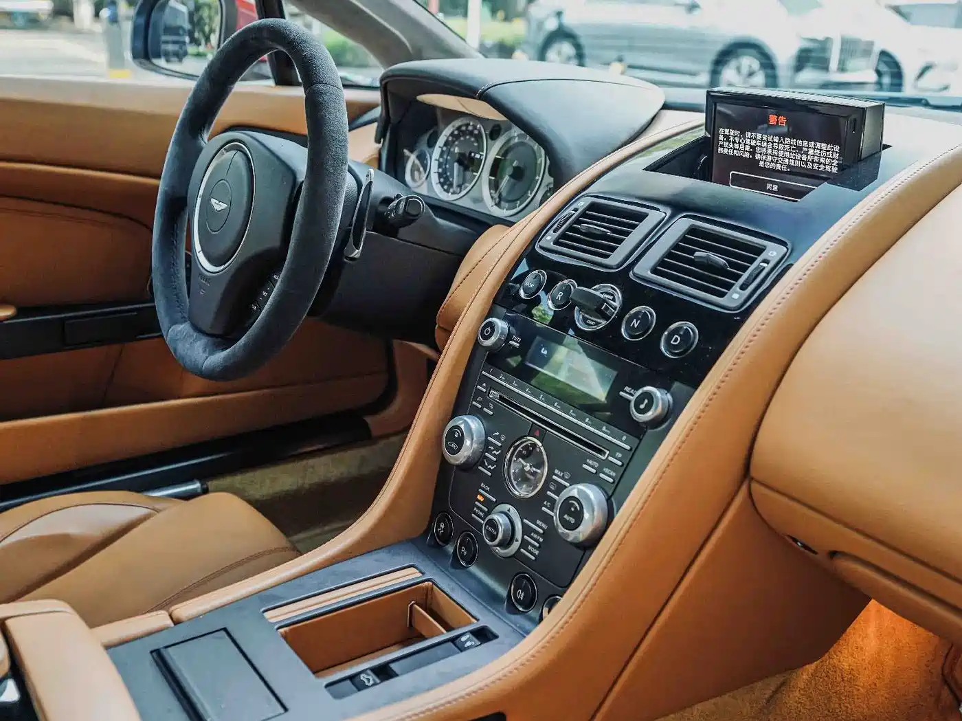 Aston Martin V8 Vantage 2017 2015 4.7L Coupe