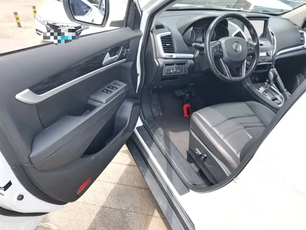 Dongfeng Aeolus Dongfeng Fengshen AX7 2016 2016 2.3L Automatic Smart Premium