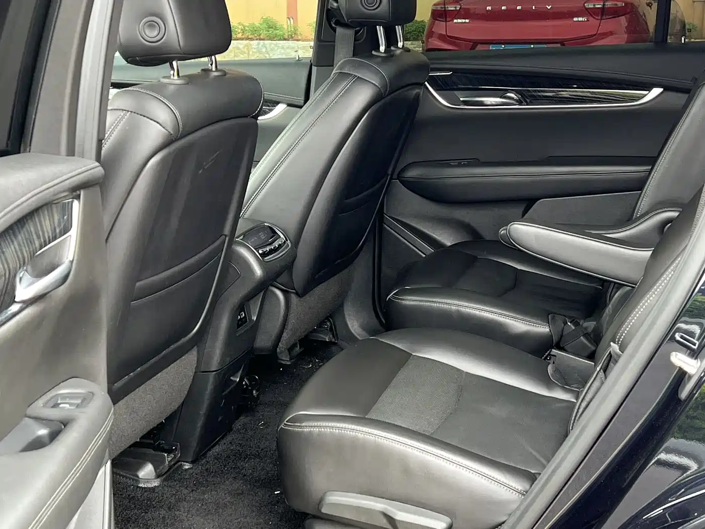 Cadillac XT6 2021 2.0T 6-seater 4WD Luxury фото 7