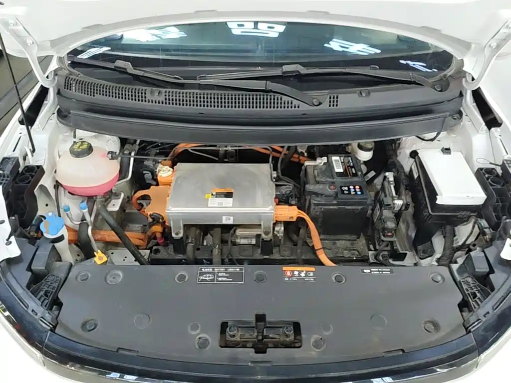 Фото 20 - Geely Geometry E Firefly