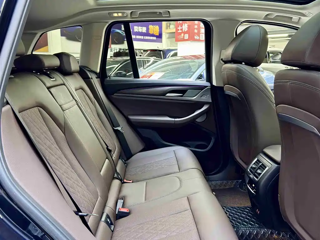 BMW X3 2022 xDrive30i Leading M Night Package фото 6