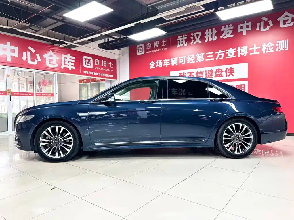 Фото 4 - Lincoln Continental
