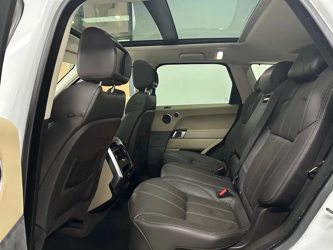 Land Rover Range Rover Sport 2014 3.0 SC V6 HSE фото 8
