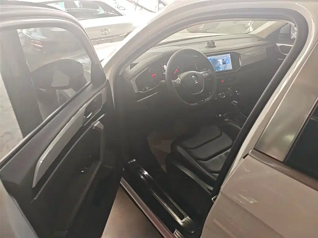Volkswagen Tayron 2019 Expedition 280TSI 2WD Luxury (China VI) фото 16