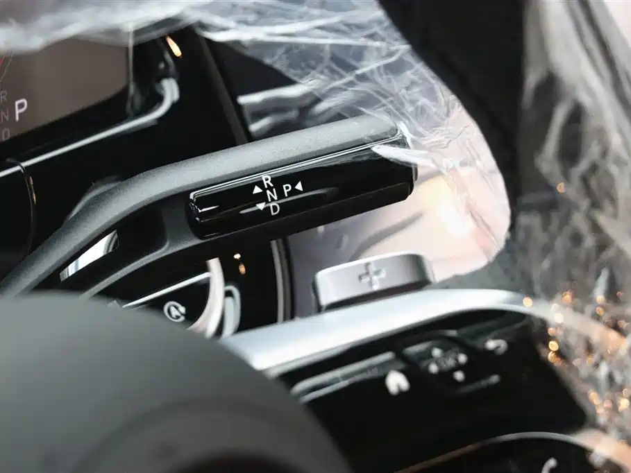 Фото MERCEDES-BENZ E-CLASS 2026 14