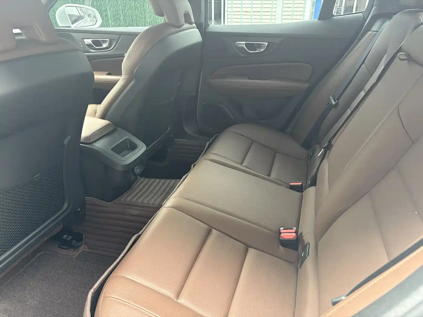 Volvo S60 2025 B4 Smart Luxury Edition фото 5
