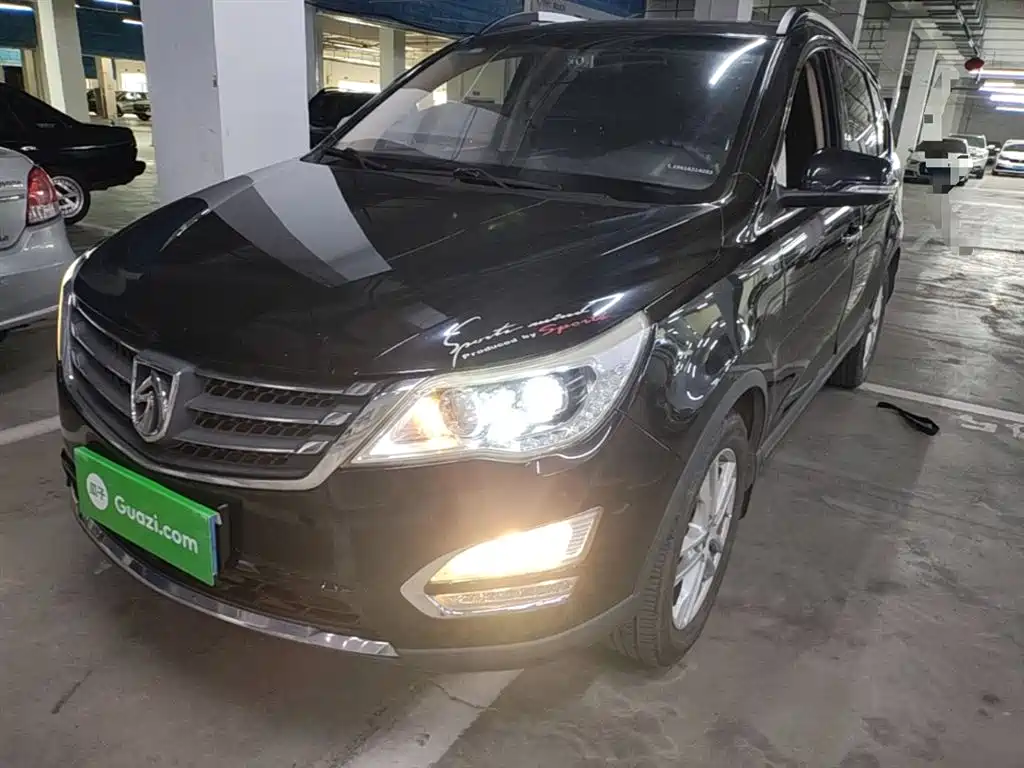 Baojun 560 2015 2015 1.8L Manual Elite