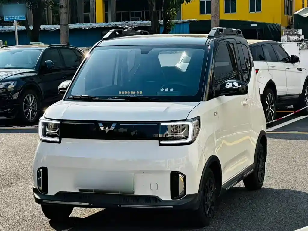 Wuling Motors Hongguang MINIEV 2022 — пригон из Китая