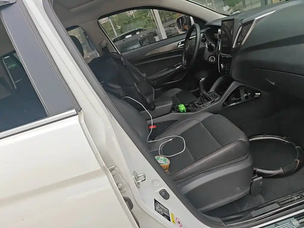 Changan CS75 2015 2014 2.0L Manual Luxury China V