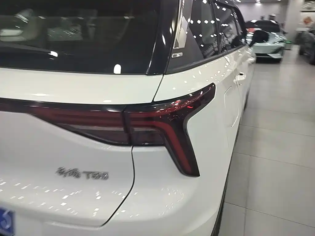 Photo 8 - Besturn Bestune T55