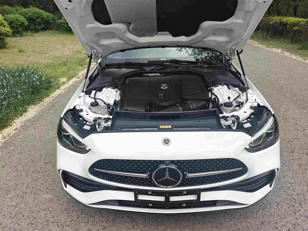 Mercedes-Benz C-Class 2025 Facelift C 260 L Night Sport Edition фото 9