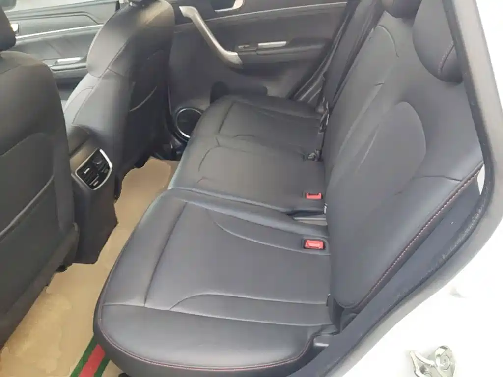 Фото 17 - Haval M6
