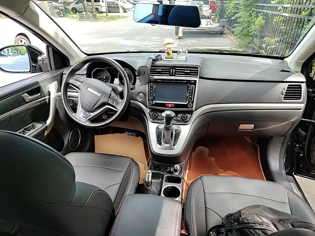 Photo 10 - Haval H6