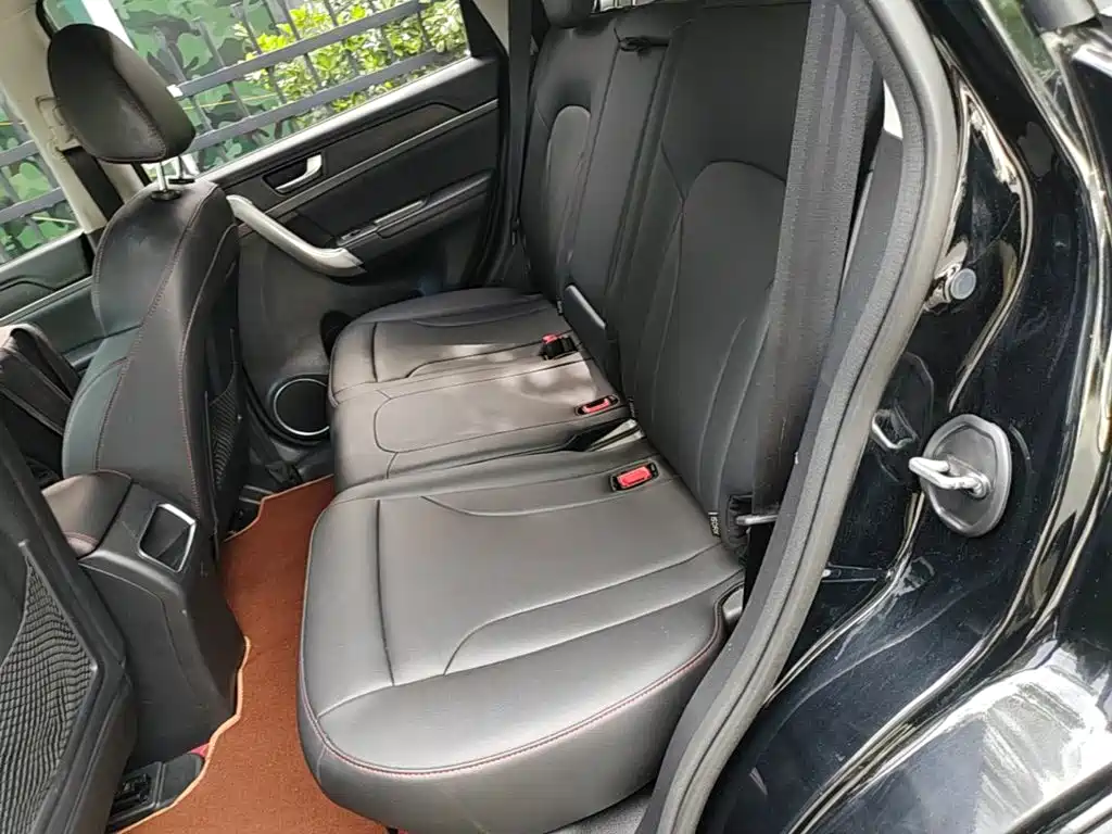 Photo 17 - Haval H6