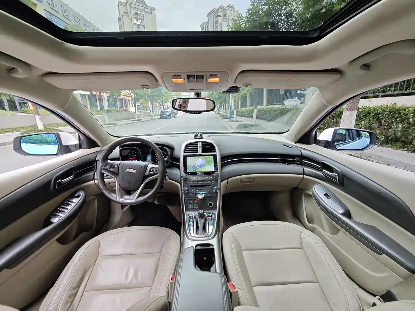 Chevrolet Malibu 2013 2.0L Automatic Luxury Edition фото 11