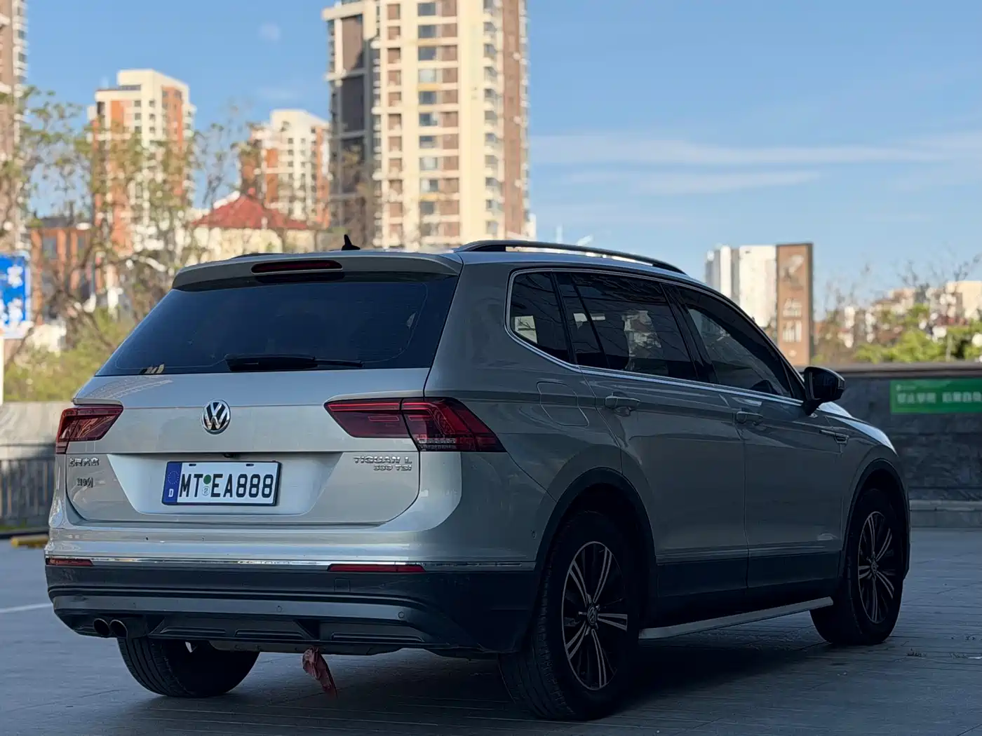 Volkswagen Tiguan L 2017 330TSI Automatic 2WD Flagship Edition фото 6