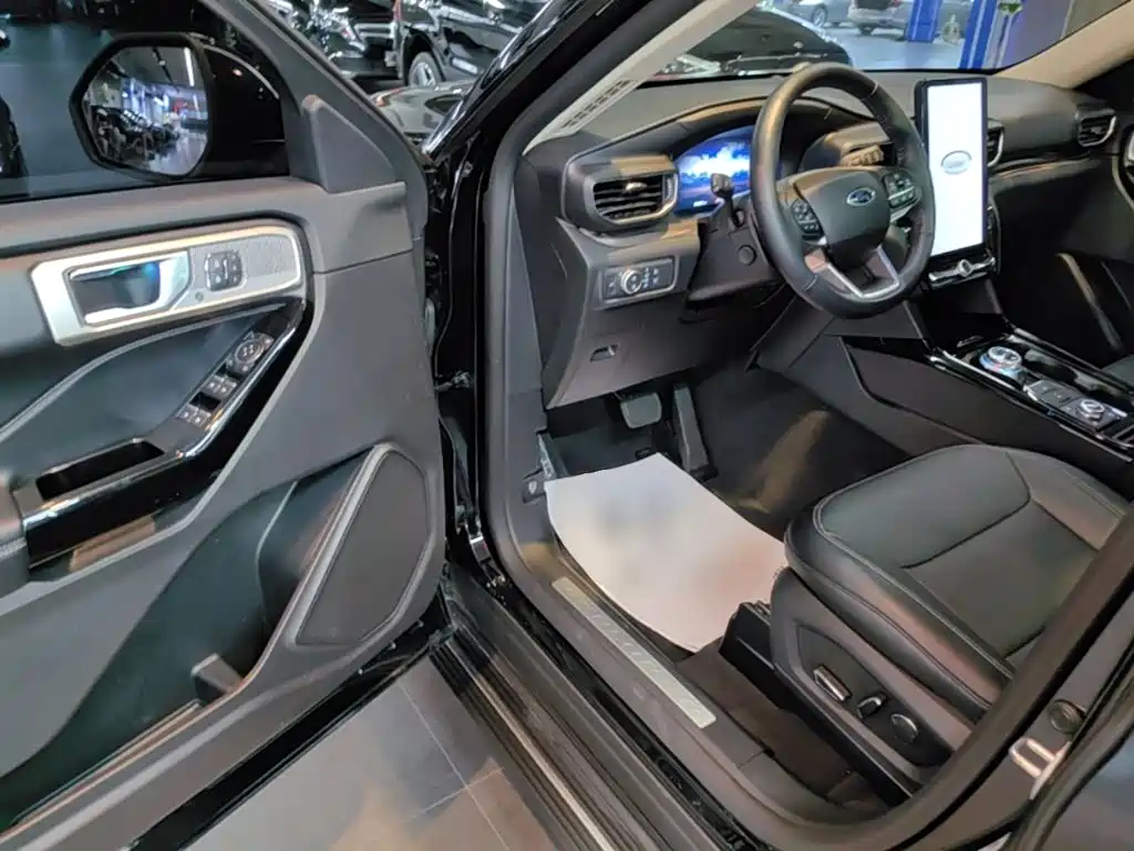 Ford Explorer 2021 2020 EcoBoost 285 AWD Titanium Edition 7-Seater