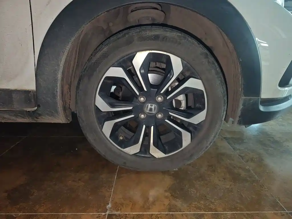 Фото 24 - Honda Fit