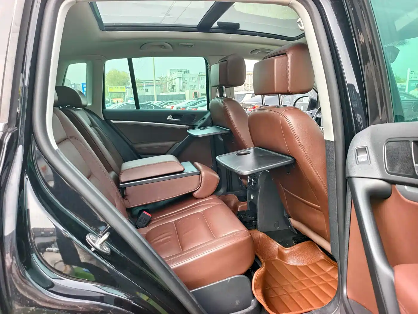 Volkswagen Tiguan 2014 2.0TSI Exclusive Edition фото 15