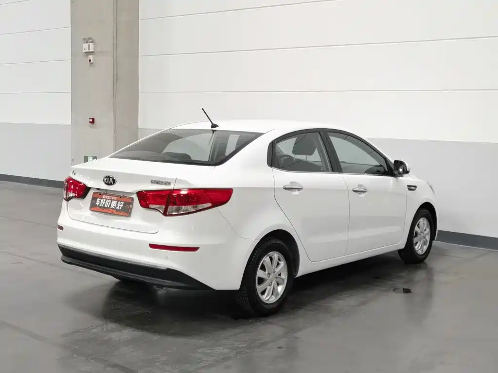 Фото 2 - Kia K2