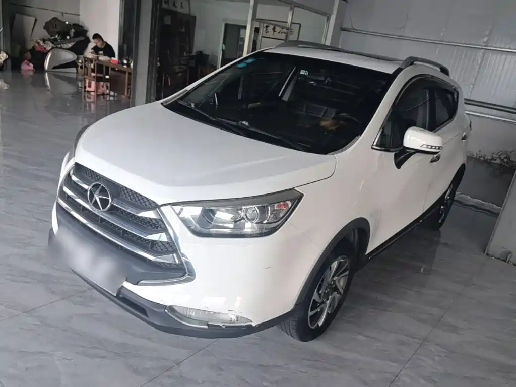 Фото 1 - JAC Refine S3