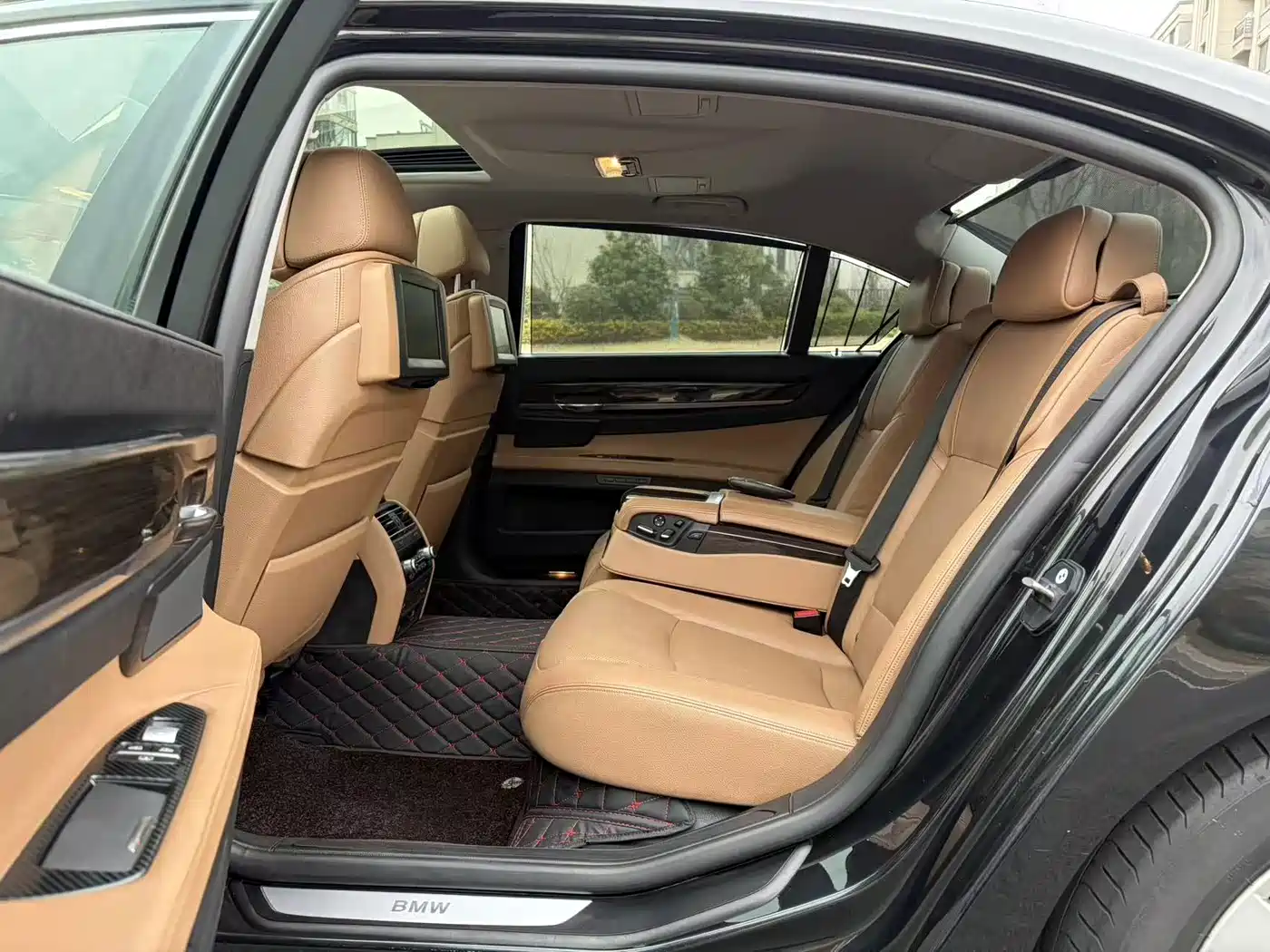 BMW 7 Series 2011 2009 740Li Luxury