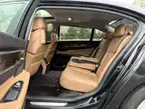 Фото 10 - BMW 7 Series