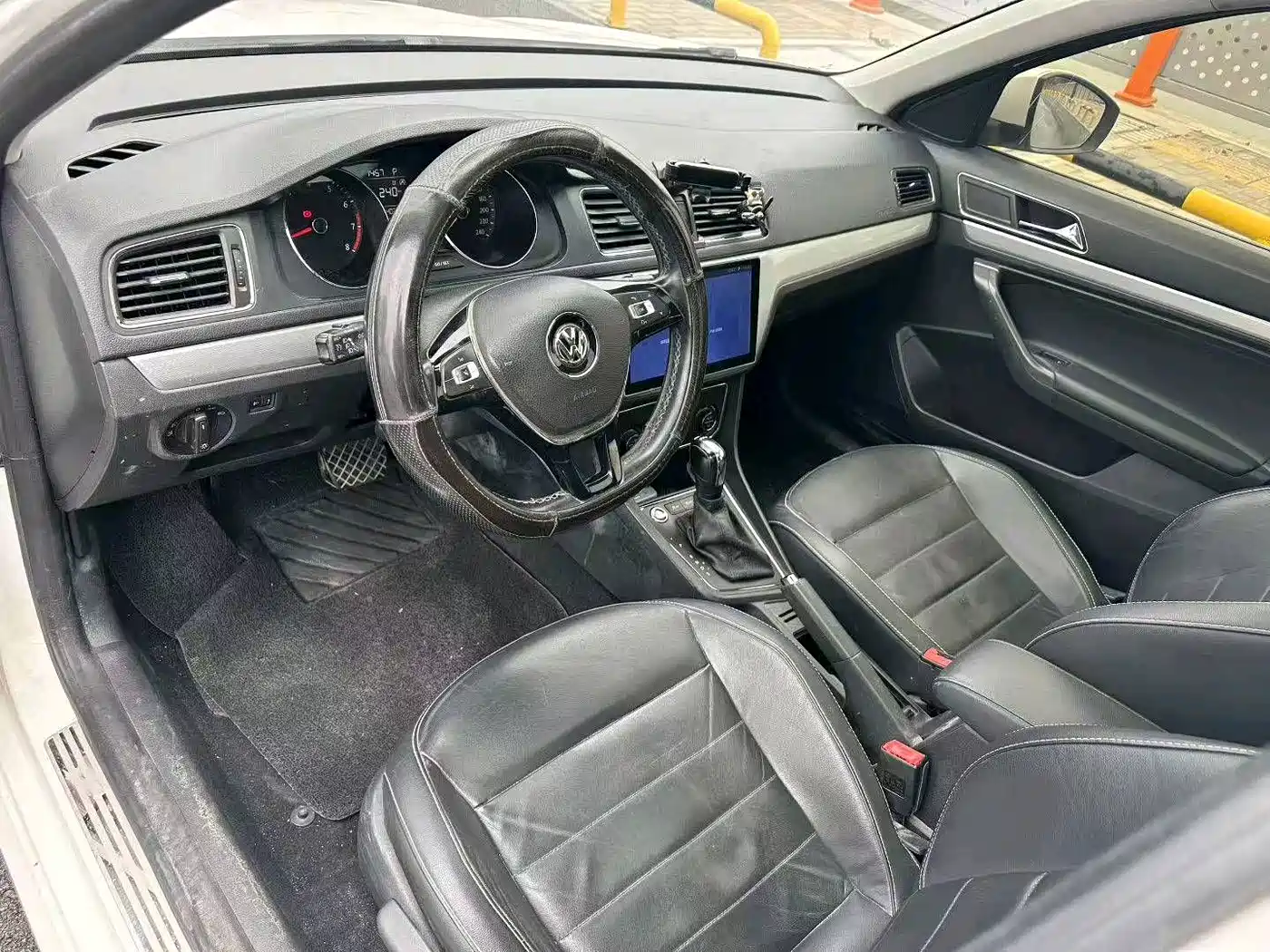 Volkswagen Lavida Tour 2018 2017 180TSI DSG Comfort Edition